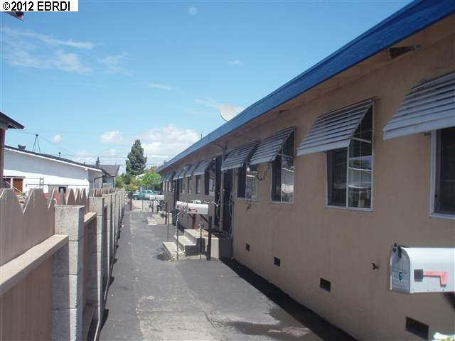 221 Sunset Boulevard, HAYWARD, California 94541, ,Comm Ri Multi-units 5+,For Sale,Sunset Boulevard,40571798