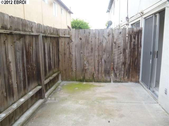 425 RANKER PL, HAYWARD, California 94544-3913, ,Comm Ri Multi-units 5+,For Sale,RANKER PL,40576634