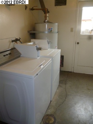 425 RANKER PL, HAYWARD, California 94544-3913, ,Comm Ri Multi-units 5+,For Sale,RANKER PL,40576634