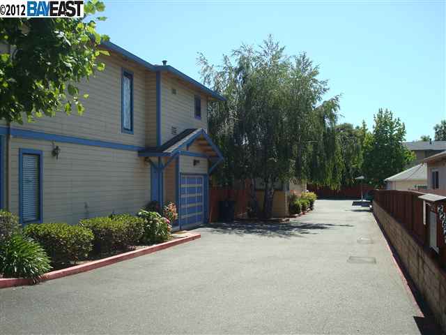 22629 7TH ST, HAYWARD, California 94541-3013, ,Comm Ri Multi-units 5+,For Sale,7TH ST,40577334
