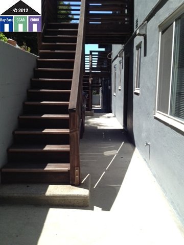 635 MACARTHUR BLVD, OAKLAND, California 94610-3731, ,Comm Ri Multi-units 5+,For Sale,MACARTHUR BLVD,40577759