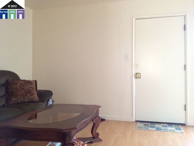 635 MACARTHUR BLVD, OAKLAND, California 94610-3731, ,Comm Ri Multi-units 5+,For Sale,MACARTHUR BLVD,40577759