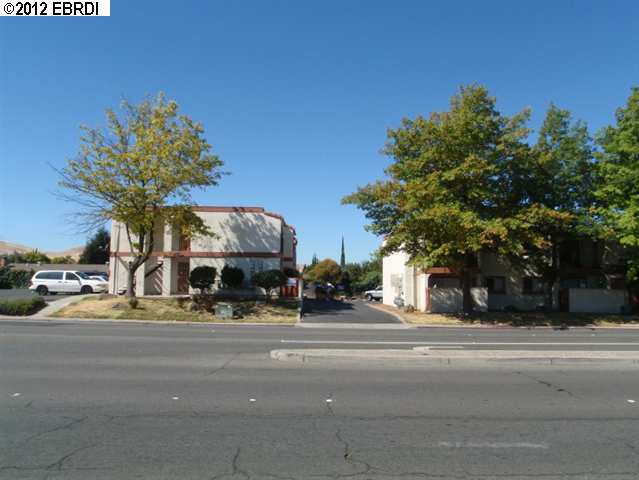 4116 Loverdige, PITTSBURG, California 94565, ,Comm Ri Multi-units 5+,For Sale,Loverdige,40578015