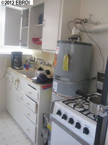 1240 143RD AVE, SAN LEANDRO, California 94578-2722, ,Comm Ri Multi-units 5+,For Sale,143RD AVE,40580254