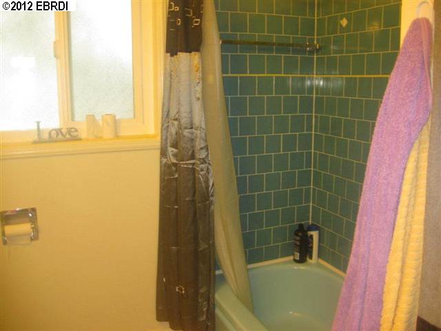 1240 143RD AVE, SAN LEANDRO, California 94578-2722, ,Comm Ri Multi-units 5+,For Sale,143RD AVE,40580254