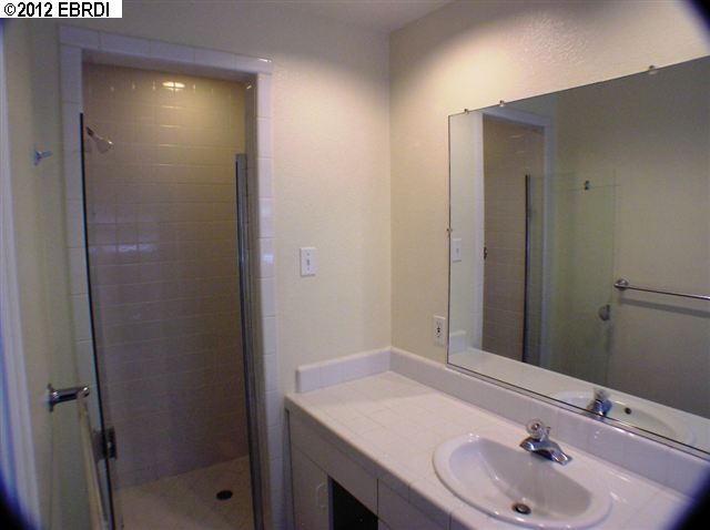 1526 EVERETT ST, ALAMEDA, California 94501-2941, ,Comm Ri Multi-units 5+,For Sale,EVERETT ST,40581698