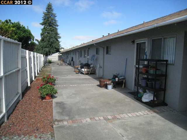 20670 FOREST AVE, CASTRO VALLEY, California 94546-4531, ,Comm Ri Multi-units 5+,For Sale,FOREST AVE,40581957