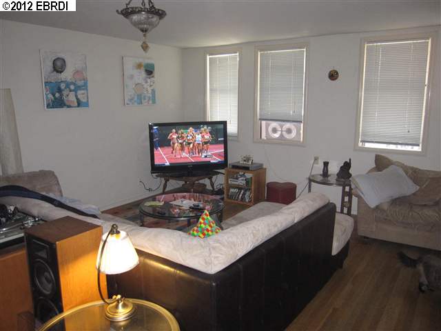 243 Orange St, OAKLAND, California 94610, ,Comm Ri Multi-units 5+,For Sale,Orange St,40582743