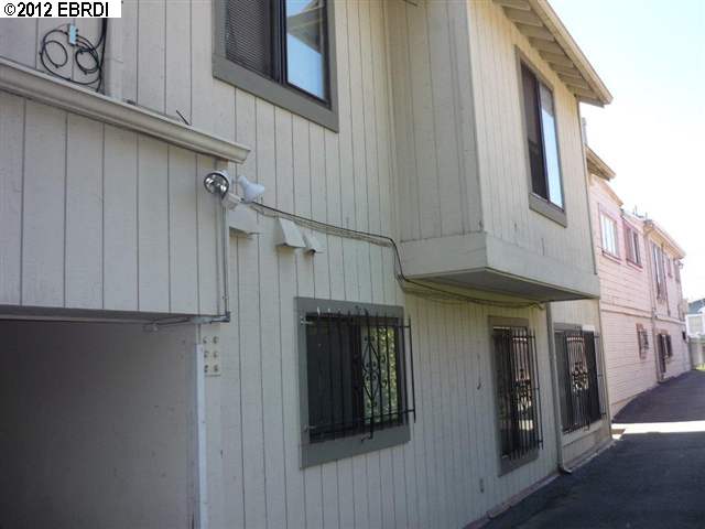2948 BROOKDALE AVE, OAKLAND, California 94602-2714, ,Comm Ri Multi-units 5+,For Sale,BROOKDALE AVE,40583784
