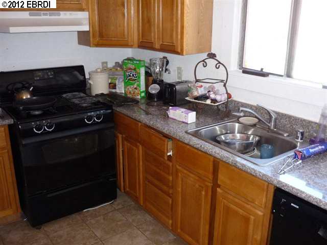 2948 BROOKDALE AVE, OAKLAND, California 94602-2714, ,Comm Ri Multi-units 5+,For Sale,BROOKDALE AVE,40583784