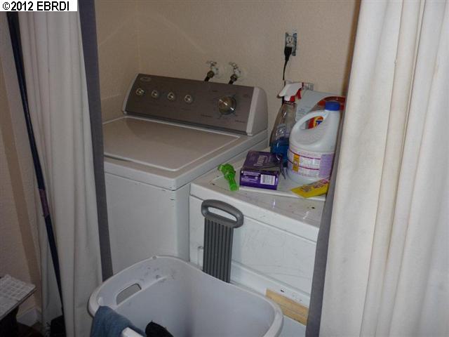2948 BROOKDALE AVE, OAKLAND, California 94602-2714, ,Comm Ri Multi-units 5+,For Sale,BROOKDALE AVE,40583784