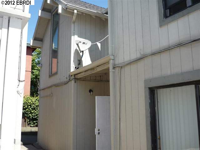 2948 BROOKDALE AVE, OAKLAND, California 94602-2714, ,Comm Ri Multi-units 5+,For Sale,BROOKDALE AVE,40583784