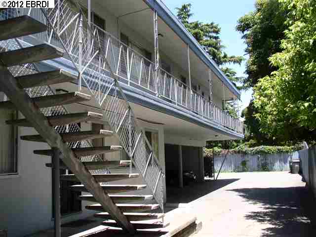 4060 LYON AVE, OAKLAND, California 94601-3834, ,Comm Ri Multi-units 5+,For Sale,LYON AVE,40585089