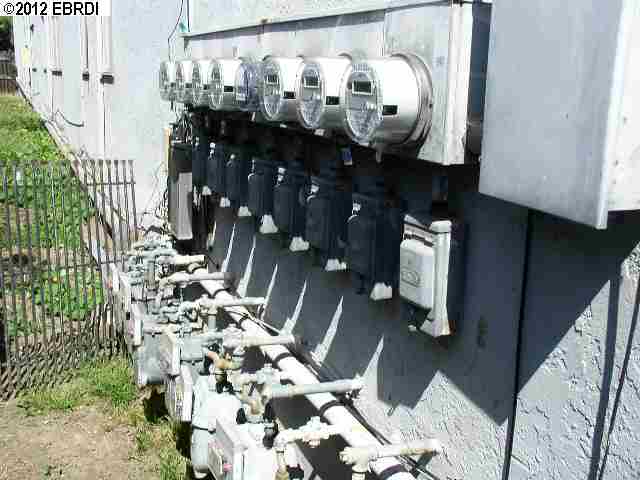 4060 LYON AVE, OAKLAND, California 94601-3834, ,Comm Ri Multi-units 5+,For Sale,LYON AVE,40585089