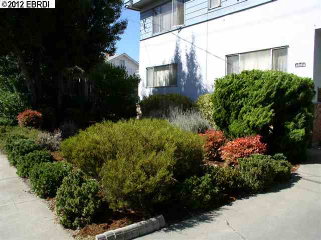 4060 LYON AVE, OAKLAND, California 94601-3834, ,Comm Ri Multi-units 5+,For Sale,LYON AVE,40585089