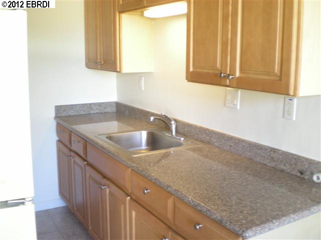 432 Berry, HAYWARD, California 94544, ,Comm Ri Multi-units 5+,For Sale,Berry,40586142