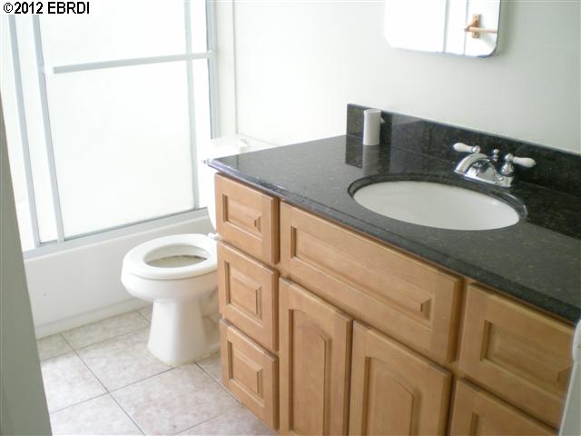 432 Berry, HAYWARD, California 94544, ,Comm Ri Multi-units 5+,For Sale,Berry,40586142