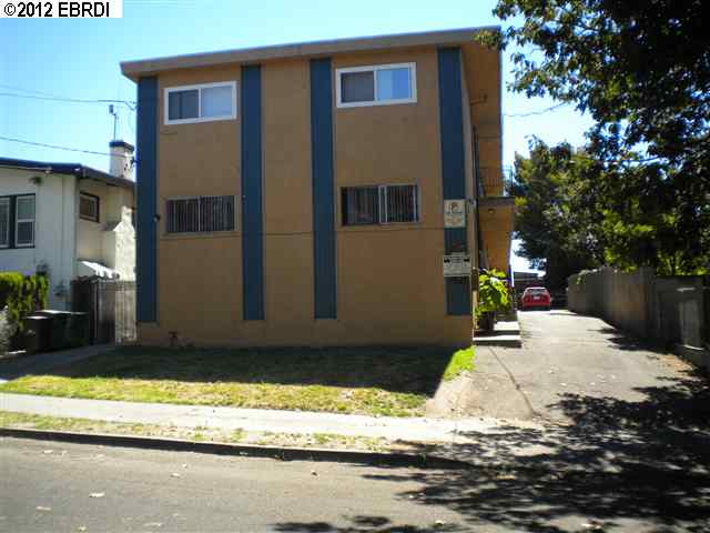 2426 12TH AVE, OAKLAND, California 94606-2733, ,Comm Ri Multi-units 5+,For Sale,12TH AVE,40587208
