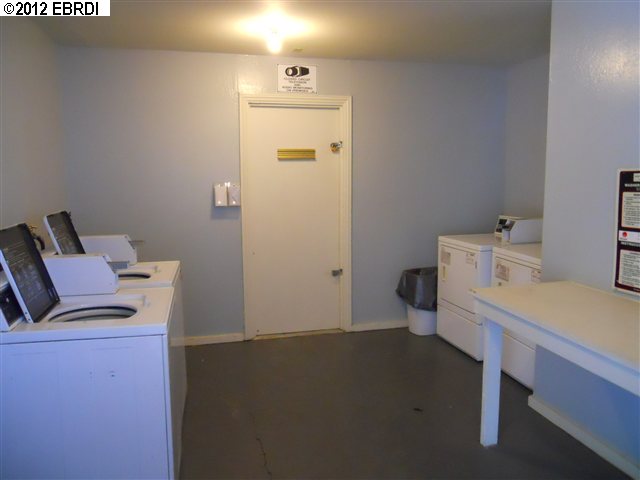 927 fitzuren, ANTIOCH, California 94509, ,Comm Ri Multi-units 5+,For Sale,fitzuren,40587556