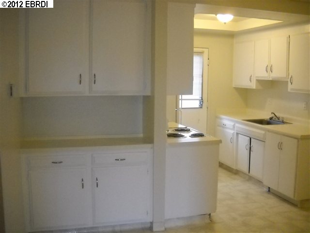 927 fitzuren, ANTIOCH, California 94509, ,Comm Ri Multi-units 5+,For Sale,fitzuren,40587556