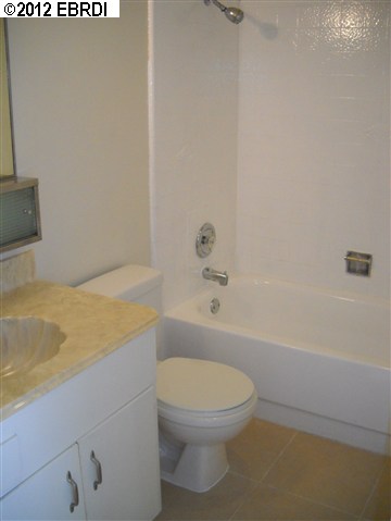 927 fitzuren, ANTIOCH, California 94509, ,Comm Ri Multi-units 5+,For Sale,fitzuren,40587556