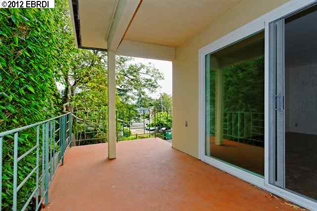 1777 Sausal street, OAKLAND, California 94602, ,Comm Ri Multi-units 5+,For Sale,Sausal street,40587667