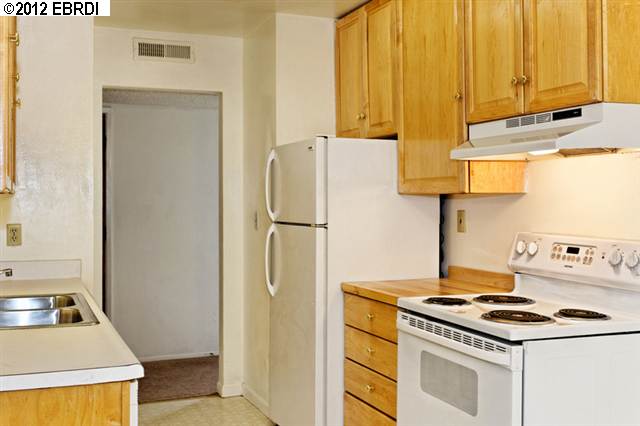 1777 Sausal street, OAKLAND, California 94602, ,Comm Ri Multi-units 5+,For Sale,Sausal street,40587667