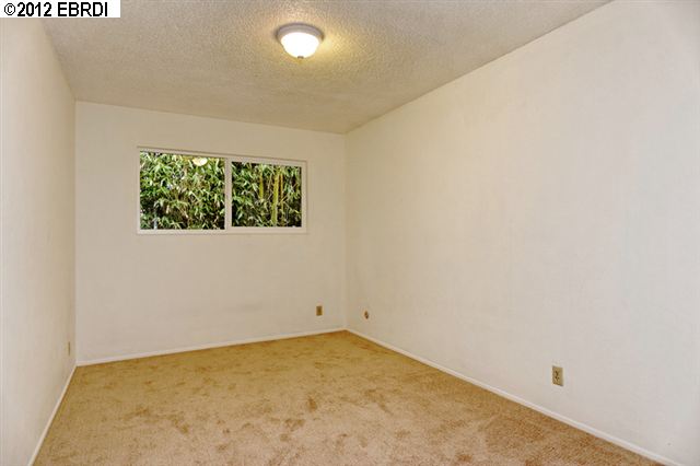 1777 Sausal street, OAKLAND, California 94602, ,Comm Ri Multi-units 5+,For Sale,Sausal street,40587667