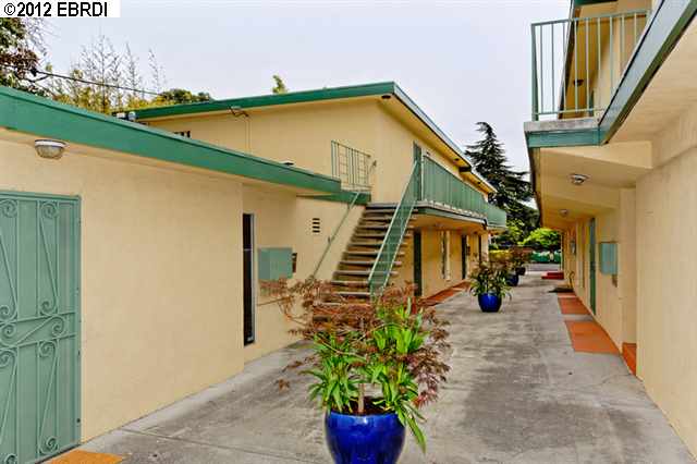 1777 Sausal street, OAKLAND, California 94602, ,Comm Ri Multi-units 5+,For Sale,Sausal street,40587667