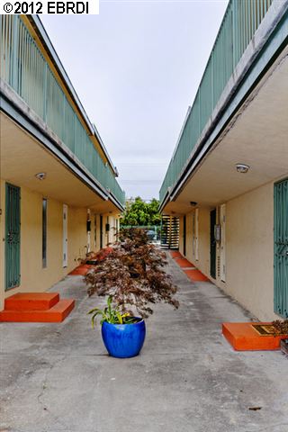1777 Sausal street, OAKLAND, California 94602, ,Comm Ri Multi-units 5+,For Sale,Sausal street,40587667