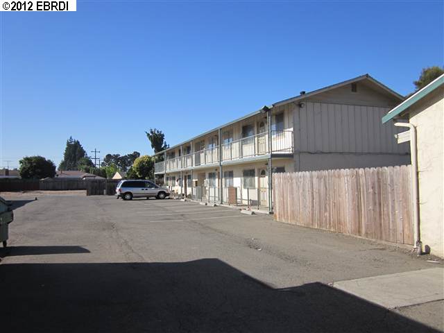 638 MARIN AVE, HAYWARD, California 94541-6104, ,Comm Ri Multi-units 5+,For Sale,MARIN AVE,40588139