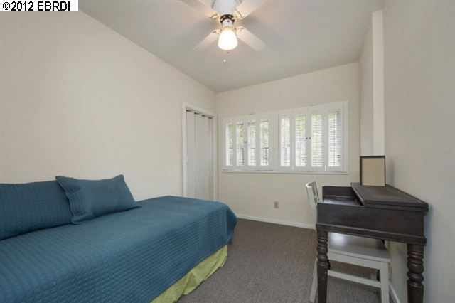 2335 WARRING ST, BERKELEY, California 94704-1839, ,Comm Ri Multi-units 5+,For Sale,WARRING ST,40589552