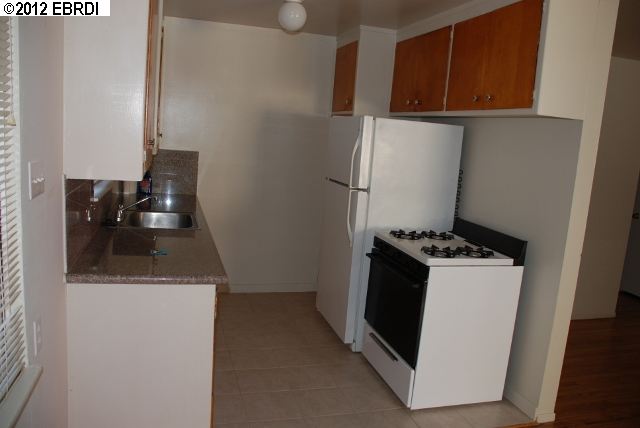 3206 PARK BLVD, OAKLAND, California 94610-3963, ,Comm Ri Multi-units 5+,For Sale,PARK BLVD,40589834