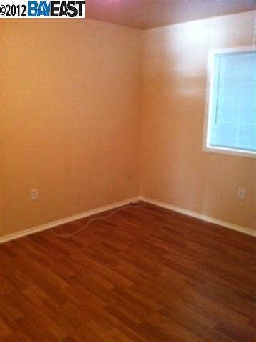 27673 Leidig Ct, HAYWARD, California 94544, ,Comm Ri Multi-units 5+,For Sale,Leidig Ct,40591112