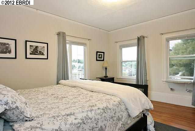810 WALKER AVE, OAKLAND, California 94610-2004, ,Comm Ri Multi-units 5+,For Sale,WALKER AVE,40592813