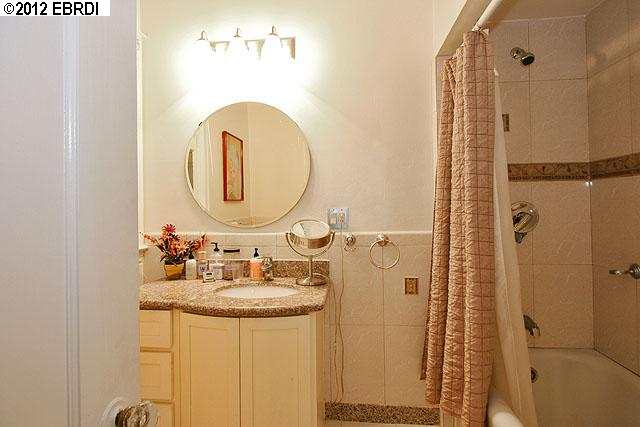 810 WALKER AVE, OAKLAND, California 94610-2004, ,Comm Ri Multi-units 5+,For Sale,WALKER AVE,40592813