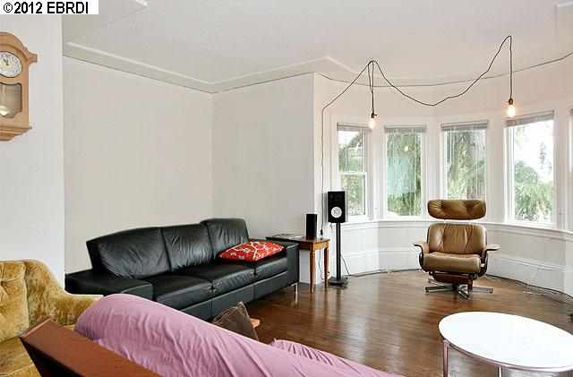 810 WALKER AVE, OAKLAND, California 94610-2004, ,Comm Ri Multi-units 5+,For Sale,WALKER AVE,40592813