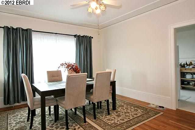 810 WALKER AVE, OAKLAND, California 94610-2004, ,Comm Ri Multi-units 5+,For Sale,WALKER AVE,40592813