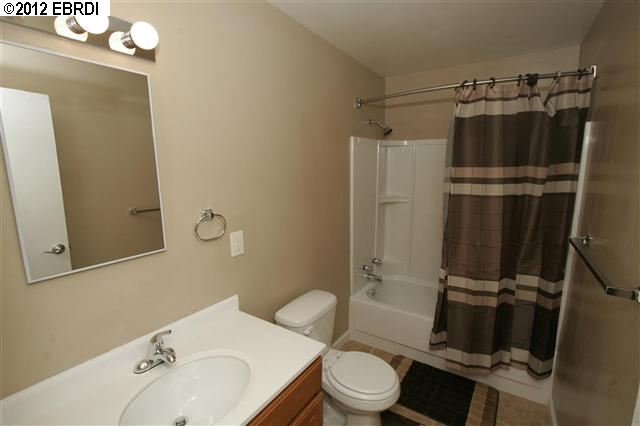 1127 23rd St, OAKLAND, California 94606, ,Comm Ri Multi-units 5+,For Sale,23rd St,40592888