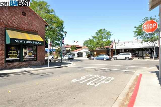 281 SPRING ST, PLEASANTON, California 94566-6625, ,Comm Ri Multi-units 5+,For Sale,SPRING ST,40593421