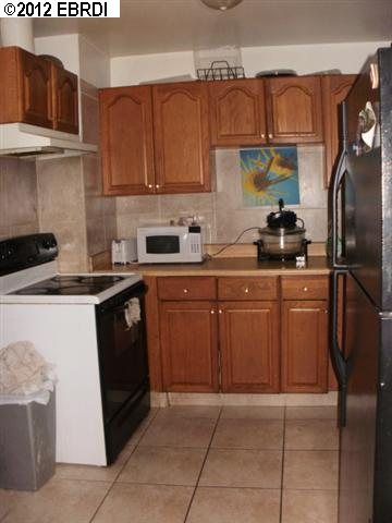 1835 8th Avenue, OAKLAND, California 94606, ,Comm Ri Multi-units 5+,For Sale,8th Avenue,40594076