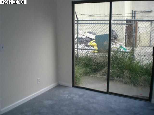 530 24TH ST, OAKLAND, California 94612-1722, ,Comm Ri Multi-units 5+,For Sale,24TH ST,40594449