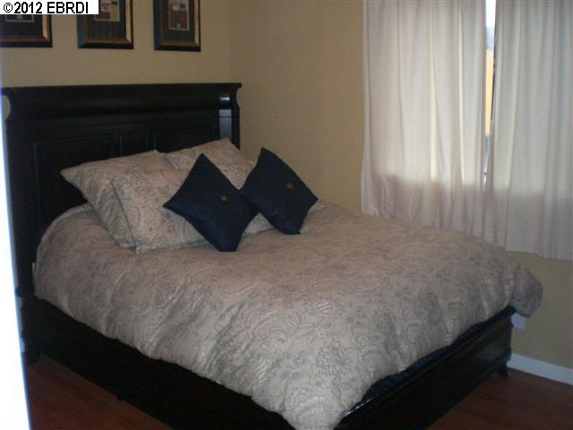 530 24TH ST, OAKLAND, California 94612-1722, ,Comm Ri Multi-units 5+,For Sale,24TH ST,40594449