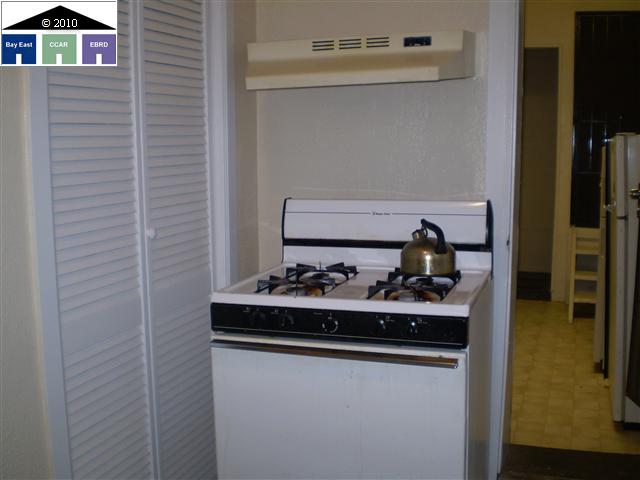 810 CHESTER ST, OAKLAND, California 94607-1924, ,Comm Ri Multi-units 5+,For Sale,CHESTER ST,40596197