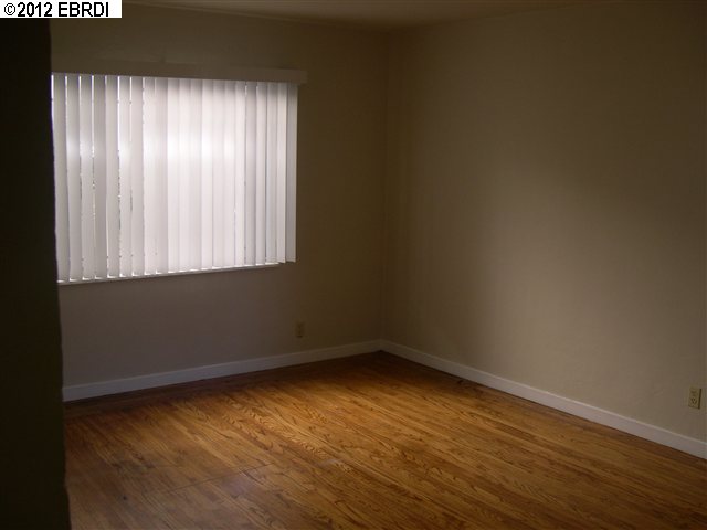 2936 14th Ave, OAKLAND, California 94606, ,Comm Ri Multi-units 5+,For Sale,14th Ave,40596840