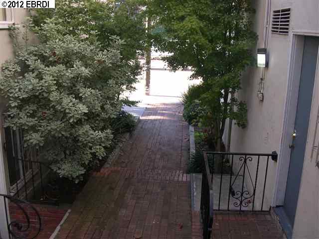 2936 14th Ave, OAKLAND, California 94606, ,Comm Ri Multi-units 5+,For Sale,14th Ave,40596840