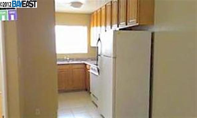 3111 SCHOOL ST, OAKLAND, California 94602-2836, ,Comm Ri Multi-units 5+,For Sale,SCHOOL ST,40596901