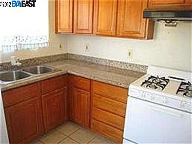 3111 SCHOOL ST, OAKLAND, California 94602-2836, ,Comm Ri Multi-units 5+,For Sale,SCHOOL ST,40596901