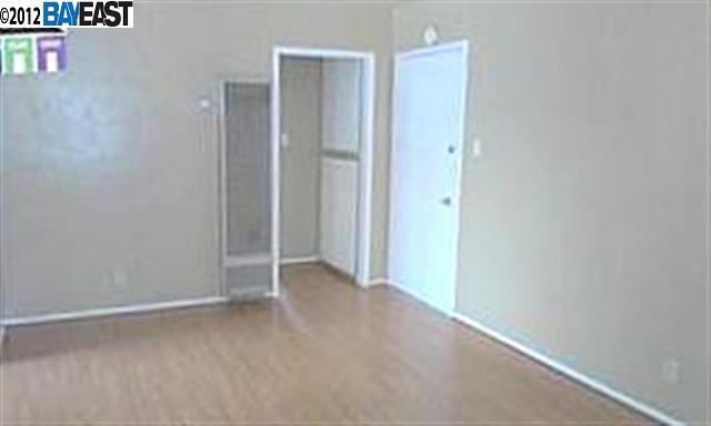 3111 SCHOOL ST, OAKLAND, California 94602-2836, ,Comm Ri Multi-units 5+,For Sale,SCHOOL ST,40596901