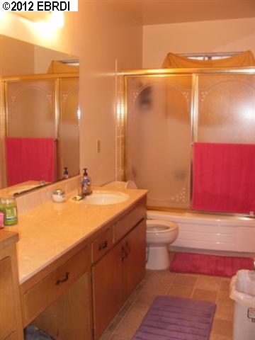 3705 Maybelle Ave, OAKLAND, California 94619, ,Comm Ri Multi-units 5+,For Sale,Maybelle Ave,40597949